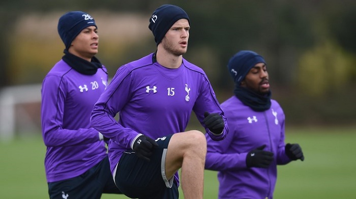 终于有正面贡献！杨瀚森前场板先助攻三分 然后快攻再助攻扣篮