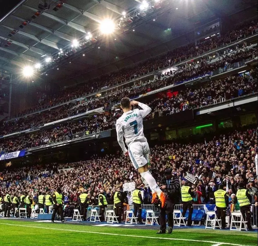 广厦男篮末节逆转战胜北京