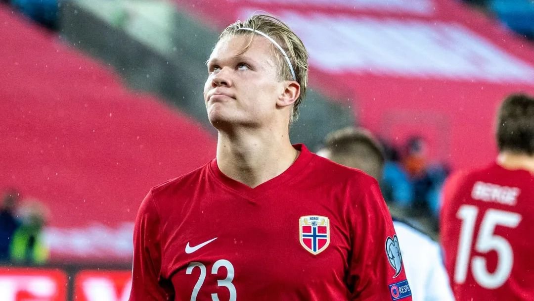 湖人杯赛主场不敌马刺引热议！媒体人：詹东里合体后最惨失利