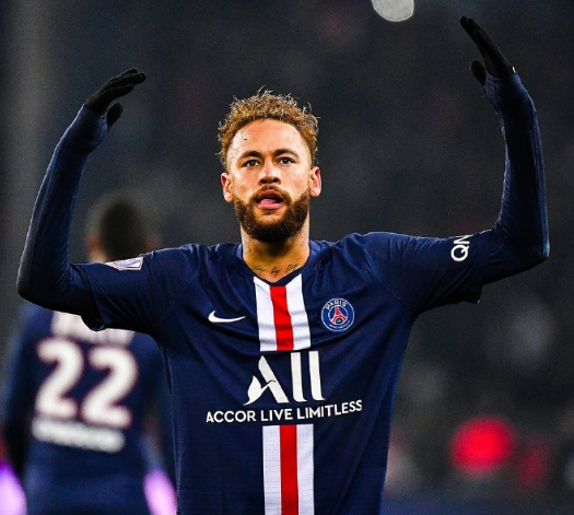 玄学加成！巴西加冕六星就在明年？上次落位C组世界杯夺冠