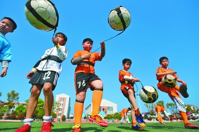 TF1节目：姆巴佩&德尚等人鼓励博格巴