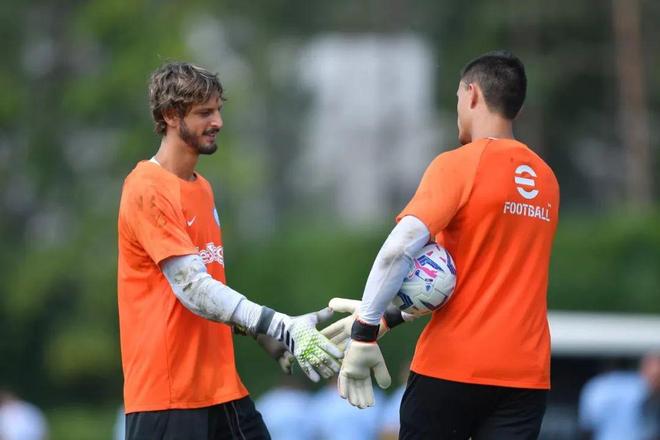 康宁汉姆空砍大三双，8次失误&关键两罚不中背锅