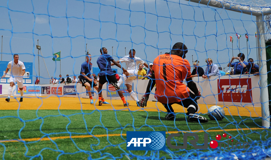 姆巴佩：防守维尼修斯90分钟，太折磨边后卫了