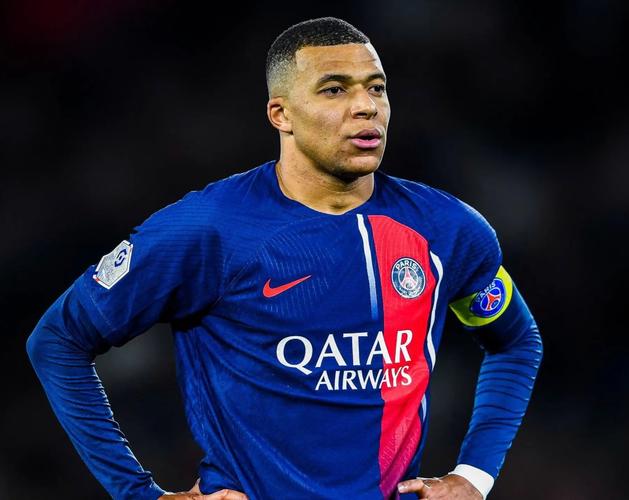 足球国足训练营加入体能测试项目