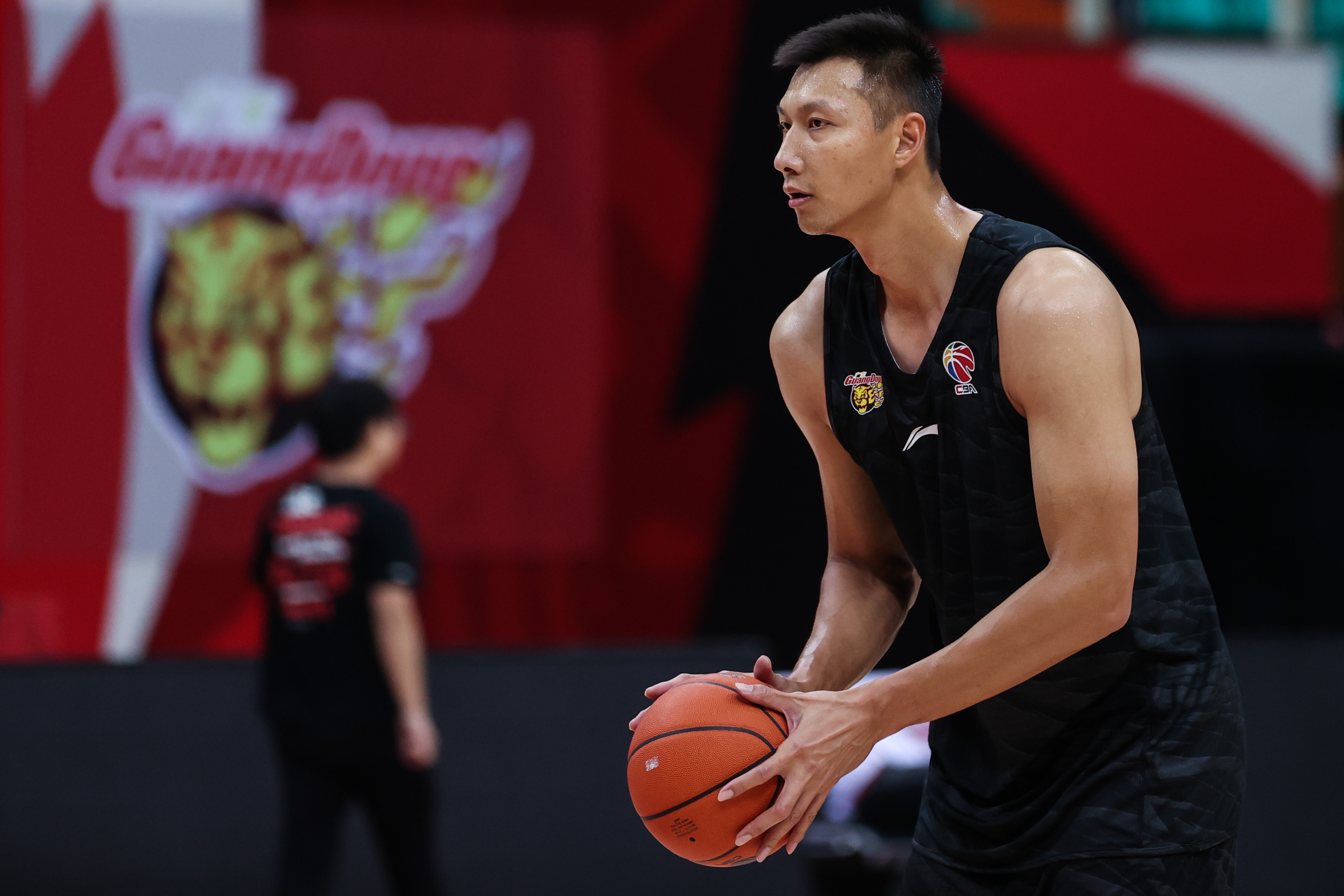 记者：诺伊尔很可能缺席对阵国米首回合比赛，他对乌尔比希有信心